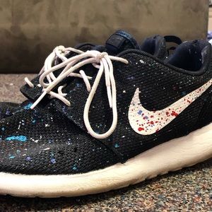 Custom Black Paint Splatter Nike Rosches